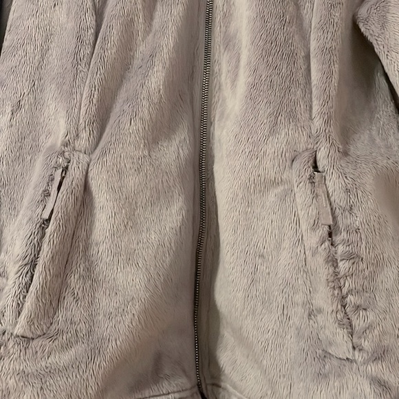 Zip-Up Fuzzy jacket - Picture 8 of 10